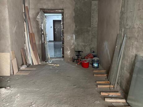 4 otaqlı yeni tikili - Elmlər Akademiyası m. - 161 m²