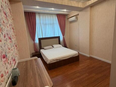 4-room apartment, 187 m², 28 May: 560 000 ₼ 5