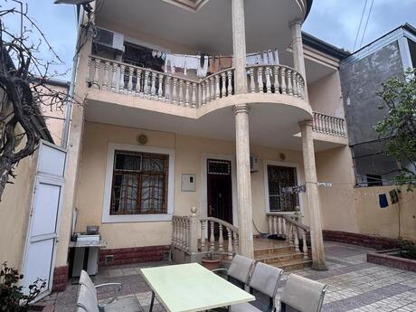 6 otaqlı həyət evi/bağ evi - Dərnəgül m. - 200 m²