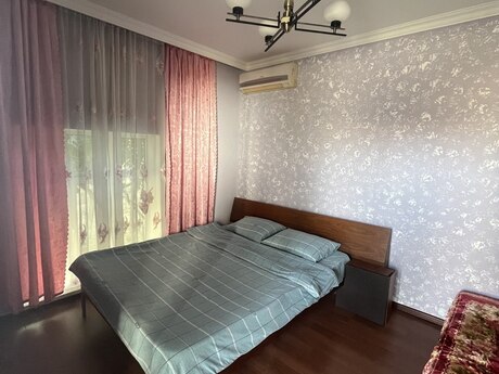 2 otaqlı həyət evi/bağ evi - Şüvəlan q. - 90 m²