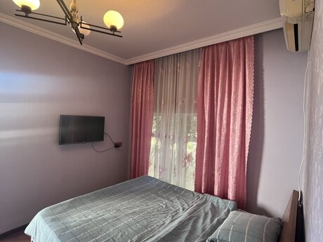 2 otaqlı həyət evi/bağ evi - Şüvəlan q. - 90 m²