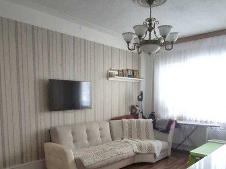 3 otaqlı köhnə tikili - Bakıxanov q. - 80 m²