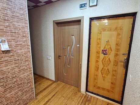 2 otaqlı köhnə tikili - Azadlıq Prospekti m. - 65 m²
