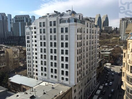 Объявление №6047817 - Баку, м. Ичеришехер, 2-комн., 75 м², 7/18 этаж