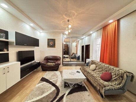 Объявление №6047877 - Баку, м. Ичеришехер, 2-комн., 60 м², 1/3 этаж