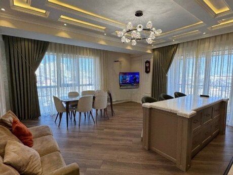 4-комн. новостройка - м. Шах Исмаил Хатаи - 127 м²