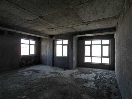 4-комн. новостройка - м. Иншаатчылар - 177 м²