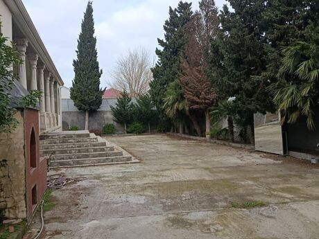 7 otaqlı həyət evi/bağ evi - Mərdəkan q. - 400 m²