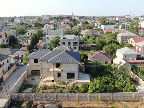 14 otaqlı həyət evi/bağ evi - Mehdiabad q. - 400 m²