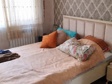 2-комн. новостройка - м. Элмляр Академиясы - 65 м²