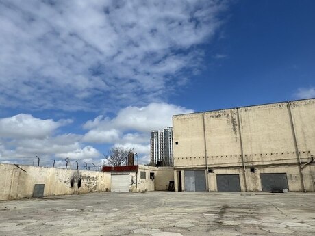 Obyekt - Bakmil m. - 2000 m²