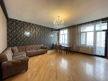 3 otaqlı yeni tikili - İnşaatçılar m. - 140 m²