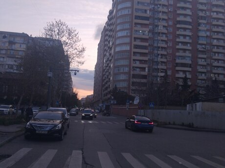 Obyekt - 8-ci mikrorayon q. - 100 m²