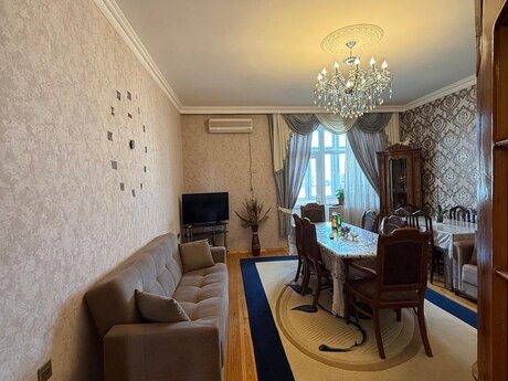 3 otaqlı mənzil, 130 m², Nərimanov: 310 000 ₼ 2