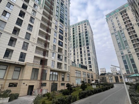 4 otaqlı yeni tikili - Gənclik m. - 219 m²