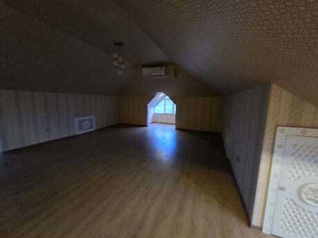 7 otaqlı həyət evi/bağ evi - Mərdəkan q. - 550 m²
