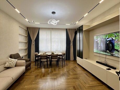 3 otaqlı yeni tikili - İnşaatçılar m. - 120 m²
