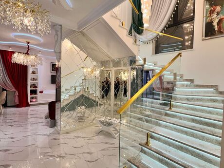 4 otaqlı həyət evi/bağ evi - Mərdəkan q. - 200 m²