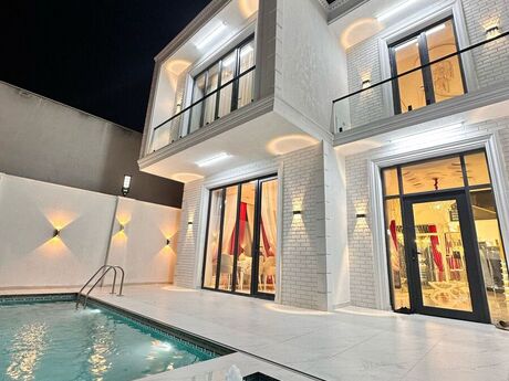 4 otaqlı həyət evi/bağ evi - Mərdəkan q. - 200 m²