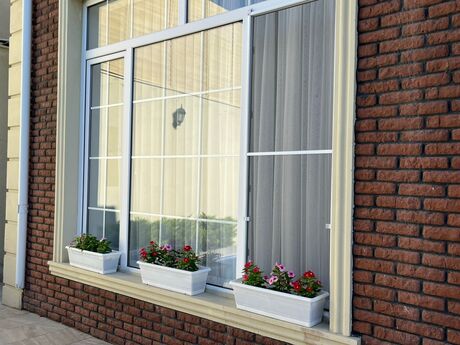 4 otaqlı həyət evi/bağ evi - Şüvəlan q. - 200 m²