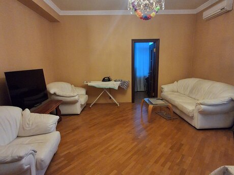 3 otaqlı yeni tikili - Elmlər Akademiyası m. - 105 m²