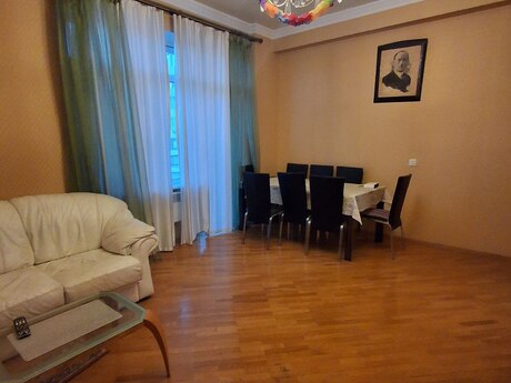 3 otaqlı yeni tikili - Elmlər Akademiyası m. - 105 m²