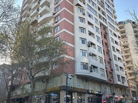 3 otaqlı yeni tikili - 28 May m. - 130 m²