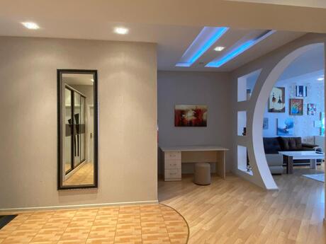3 otaqlı yeni tikili - 8 Noyabr m. - 150 m²