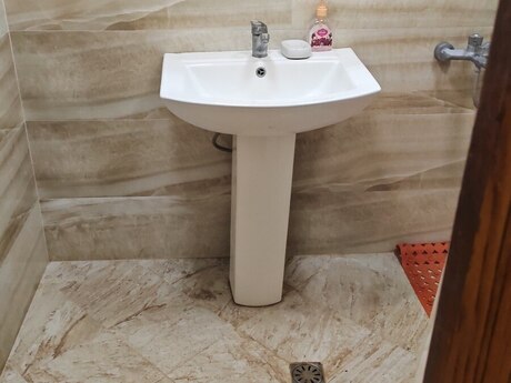 3 otaqlı köhnə tikili - Gənclik m. - 85 m²