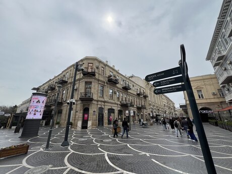 3 otaqlı köhnə tikili - Sahil m. - 100 m²