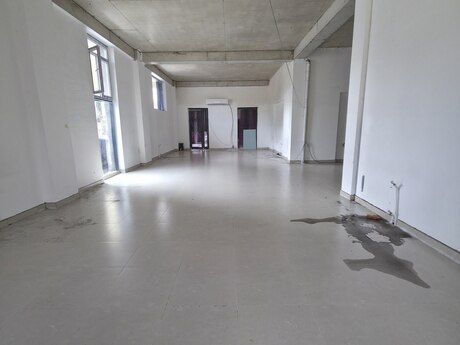 Obyekt - Bakıxanov q. - 300 m²