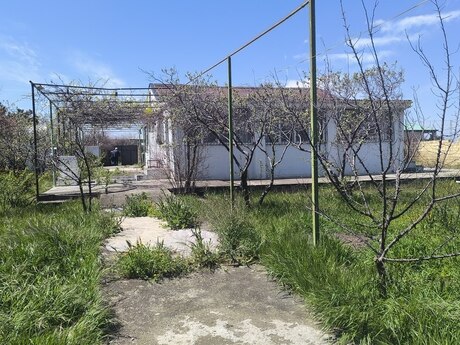 4 otaqlı həyət evi/bağ evi - Fatmayı q. - 100 m²