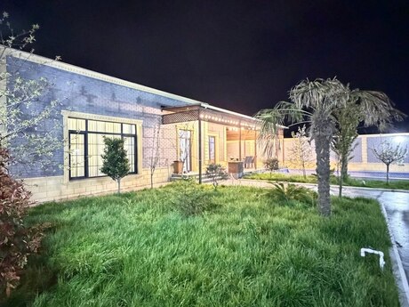 5 otaqlı həyət evi/bağ evi - Mərdəkan q. - 180 m²