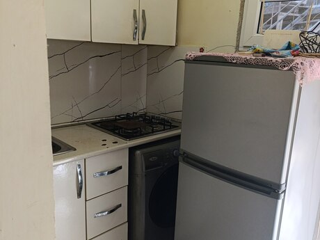 1 otaqlı köhnə tikili - İçəri Şəhər m. - 20 m²