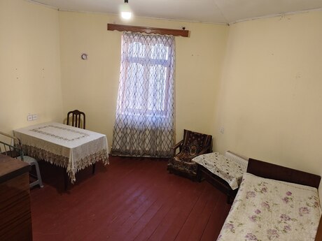 3 otaqlı həyət evi/bağ evi - 20 Yanvar m. - 45 m²