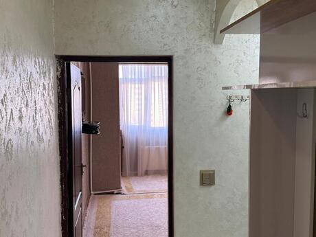 1 otaqlı köhnə tikili - Bakıxanov q. - 40 m²