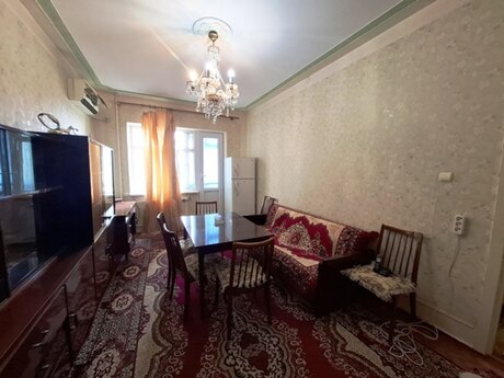 1 otaqlı köhnə tikili - Köhnə Günəşli q. - 32 m²