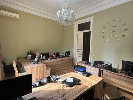 2 otaqlı ofis - Nizami m. - 80 m²