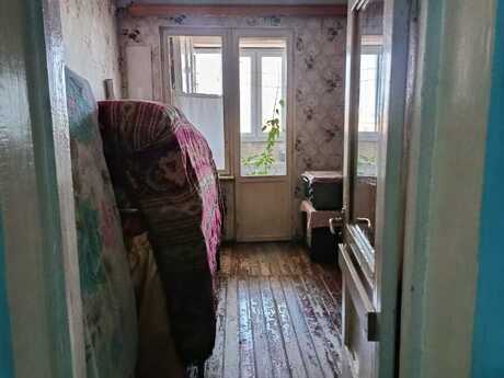 5 otaqlı köhnə tikili - Mərdəkan q. - 93 m²