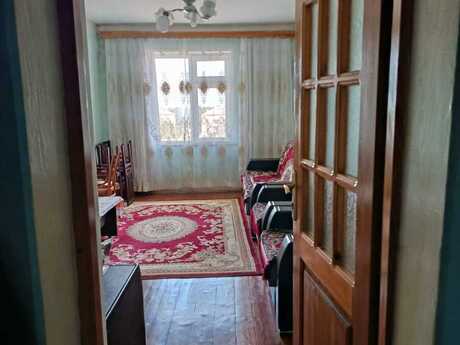 5 otaqlı köhnə tikili - Mərdəkan q. - 93 m²