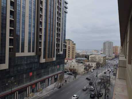 3 otaqlı yeni tikili - Nizami m. - 148 m²