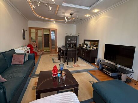 Elan №6048932 - Bakı, 28 May m., 3 otaqlı, 140 m², 13/14 mərtəbə