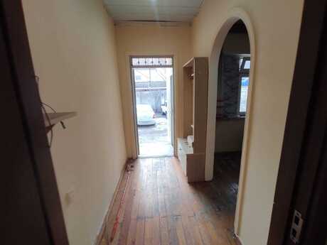 2 otaqlı həyət evi/bağ evi - Biləcəri q. - 55 m²