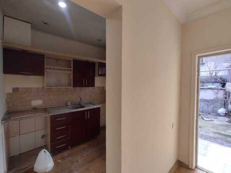 2 otaqlı həyət evi/bağ evi - Biləcəri q. - 55 m²