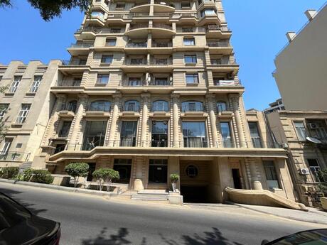 Obyekt - İçəri Şəhər m. - 578 m²
