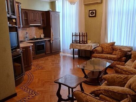 2 otaqlı köhnə tikili - Nizami m. - 56 m²