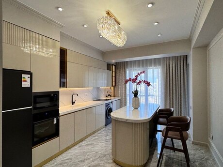 3 otaqlı yeni tikili - Şah İsmayıl Xətai m. - 127 m²