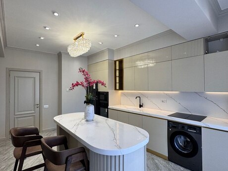 3 otaqlı yeni tikili - Şah İsmayıl Xətai m. - 127 m²