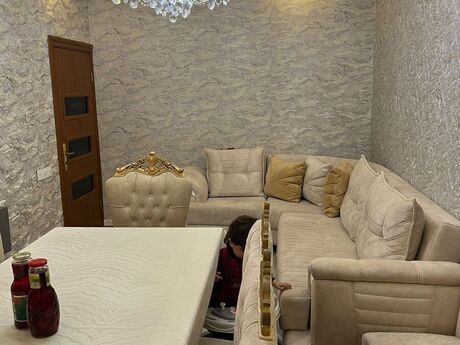 4 otaqlı köhnə tikili - Bakıxanov q. - 100 m²