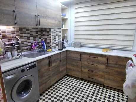 4 otaqlı köhnə tikili - Yeni Günəşli q. - 100 m²